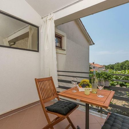 Apartment Green With Balcony Nova Vas  Zewnętrze zdjęcie