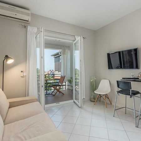 Apartment Green With Balcony Nova Vas  Zewnętrze zdjęcie