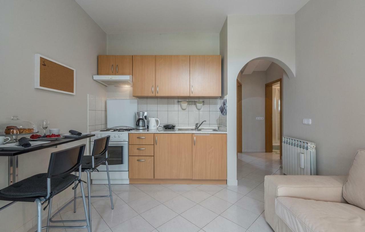 Apartment Green With Balcony Nova Vas  Zewnętrze zdjęcie