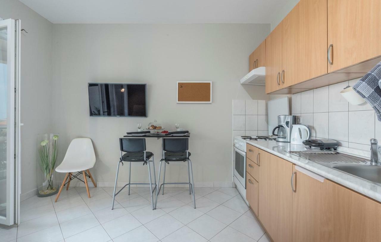 Apartment Green With Balcony Nova Vas  Zewnętrze zdjęcie