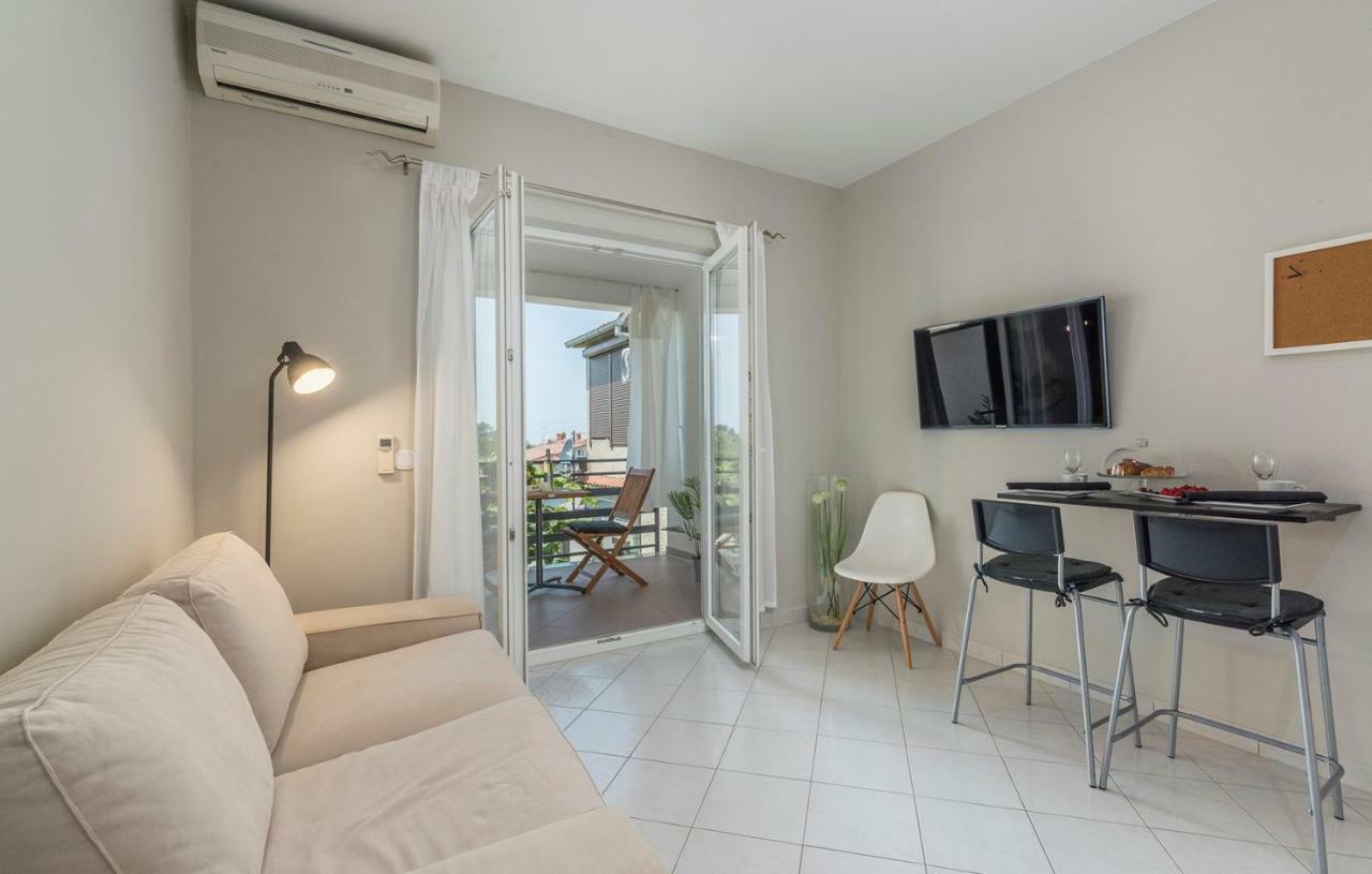 Apartment Green With Balcony Nova Vas  Zewnętrze zdjęcie